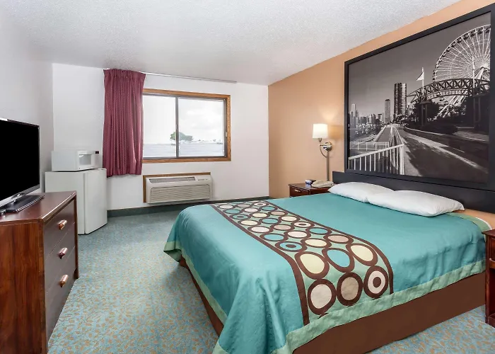 Hotel Super 8 By Wyndham Bourbonnais/kankakee Area 2*