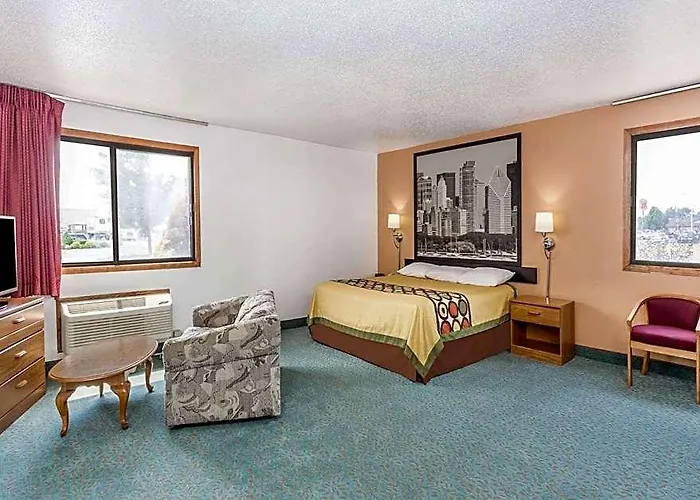 Super 8 By Wyndham Bourbonnais/kankakee Area Hotel