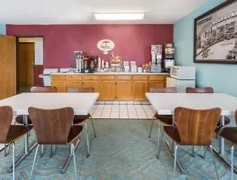 Super 8 By Wyndham Bourbonnais/kankakee Area Hotel Bourbonnais
