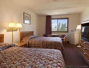 Super 8 By Wyndham Bourbonnais/kankakee Area